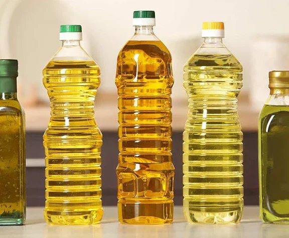 Carefully refined and packed to preserve quality and freshness, our edible oils provide the perfect foundation for everyday cooking, frying, baking, and culinary excellence.