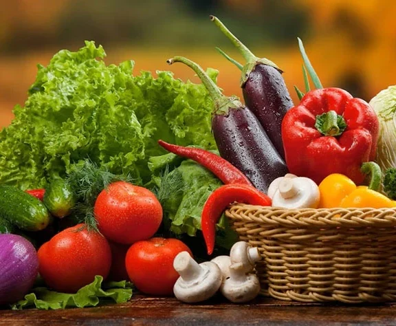 Farm-fresh produce carefully selected for superior nutrition, vibrant color, and exceptional taste in every serving.